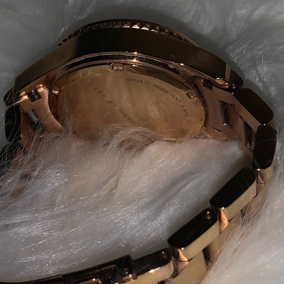 Marc Jacobs Chronograph Watch - Picture 7 of 7